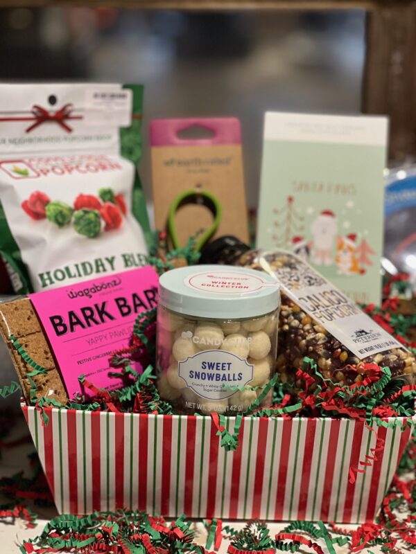 Holiday Gift Basket - Small 04