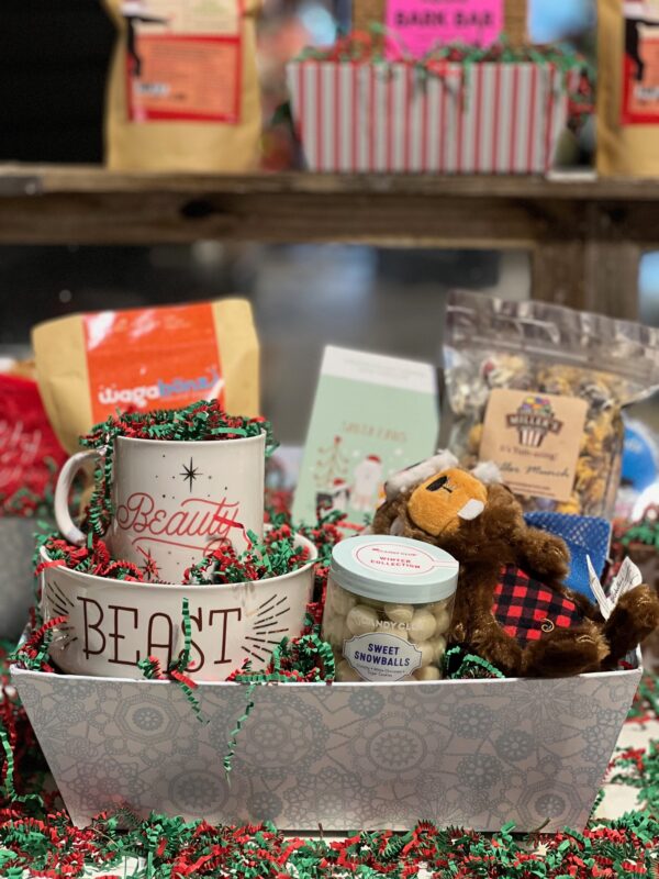 Holiday Gift Basket - Large 06