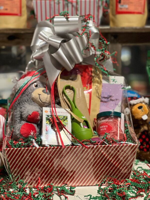 Holiday Basket -Medium 01