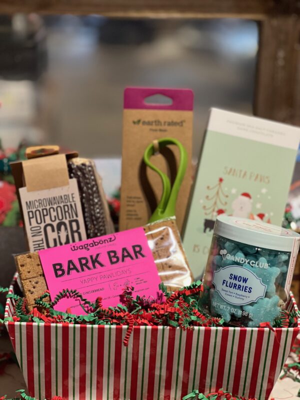 Holiday Gift Basket - Small 02