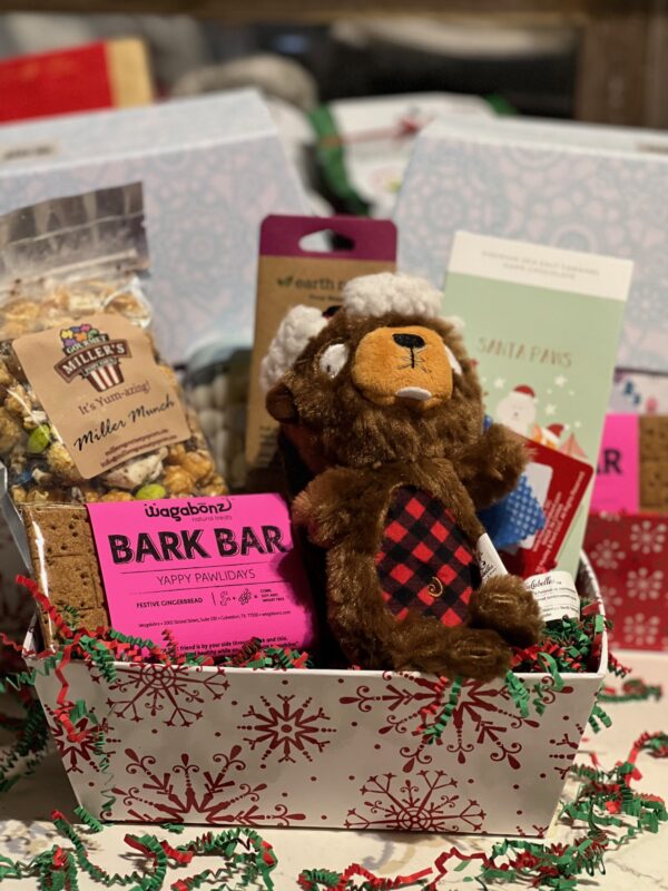 Holiday Gift Basket - Small 06