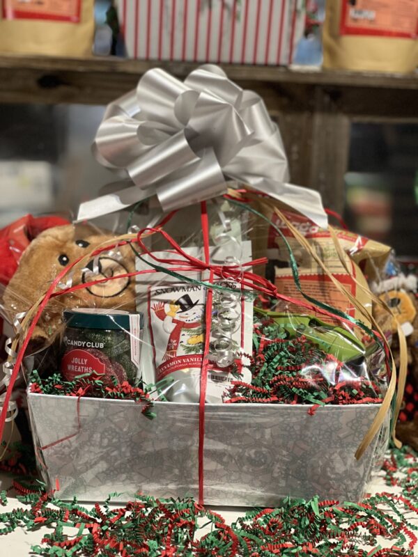 Holiday Gift Basket  - Medium 02